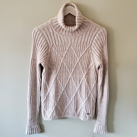 NWOT Hollister L Normcore Cabincore Neutral Cozy Cable Knit Turtleneck Sweater - Picture 2 of 11